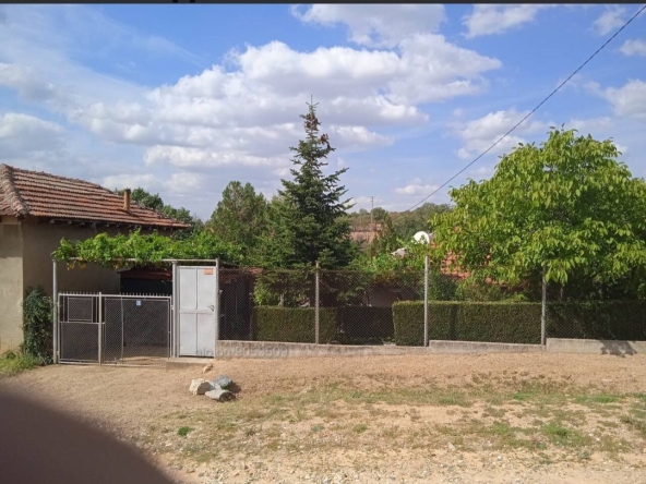 Къща в с. Отец Паисиево, Област Пловдив - 80 кв.м за 538 €/кв.м - Снимка #1