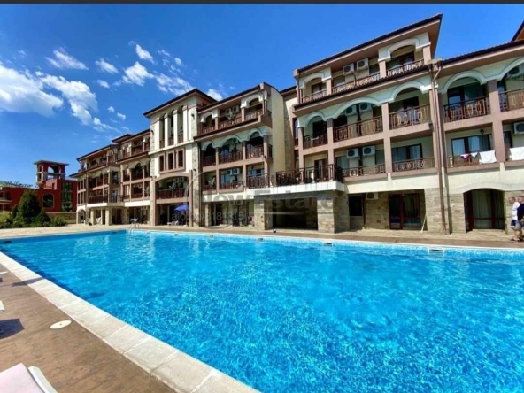 Дава се под наем Двустаен апартамент в Свети Влас - 50 кв.м за 51 € - Снимка #1