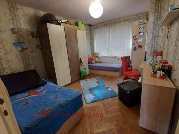 Двустаен апартамент в Радомир - 67 кв.м за 381 €/кв.м - Снимка #1