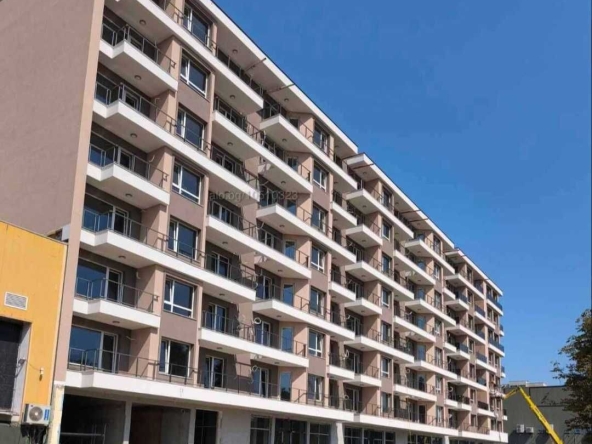 Двустаен апартамент в Бургас, Славейков - 68 кв.м за 1839 €/кв.м - Снимка #1