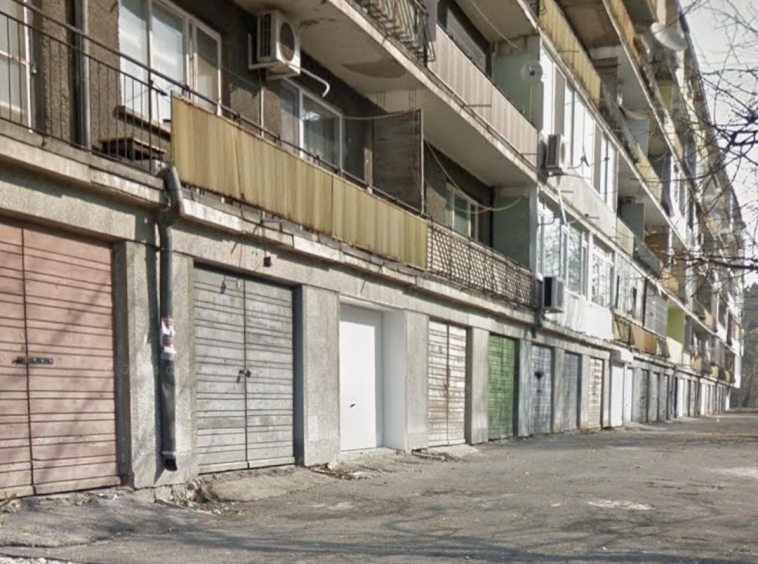 Дава се под наем Гараж / Паркомясто в Варна, Чайка - 20 кв.м за 178.5 € - Снимка #1