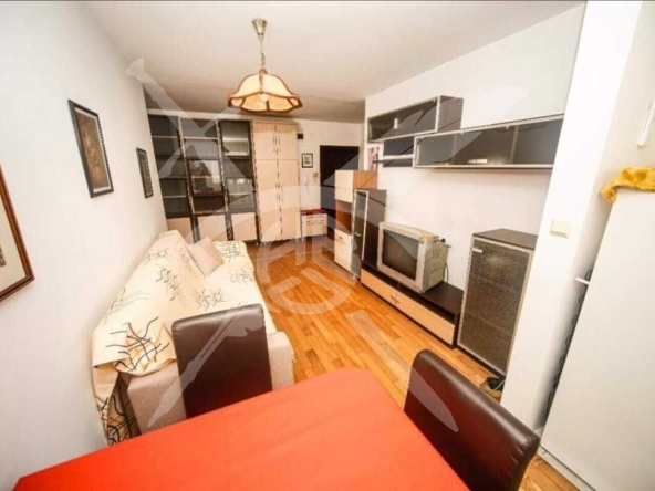 Дава се под наем Двустаен апартамент в Варна, Център - 57 кв.м за 500 € - Снимка #1