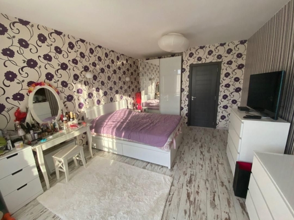 Дава се под наем Двустаен апартамент в София, Манастирски ливади - 80 кв.м за 700 € - Снимка #1