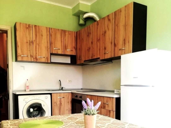 Дава се под наем Тристаен апартамент в Варна, Гръцка махала - 70 кв.м за 510 € - Снимка #1