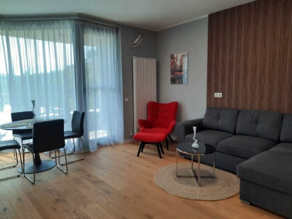 Дава се под наем Двустаен апартамент в София, Дружба 2 - 86 кв.м за 846.6 € - Снимка #1