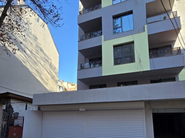 Гараж / Паркомясто в София, Банишора - 50 кв.м за 2400 €/кв.м - Снимка #1