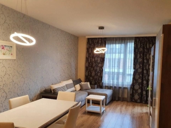 Дава се под наем Двустаен апартамент в София, Витоша - 68 кв.м за 726.75 € - Снимка #1