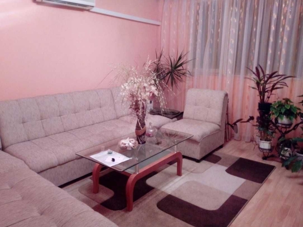 Двустаен апартамент в Пловдив, Изгрев - 60 кв.м за 404 €/кв.м - Снимка #1