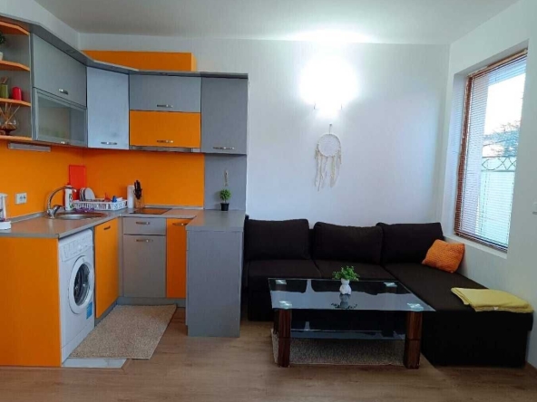 Дава се под наем Двустаен апартамент в Бургас, Сарафово - 40 кв.м за 250 € - Снимка #1