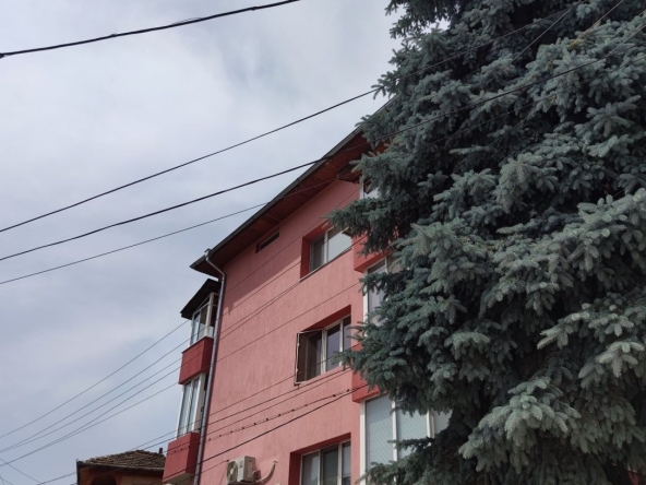 Етаж от къща в Никопол - 94 кв.м за 651 €/кв.м - Снимка #1