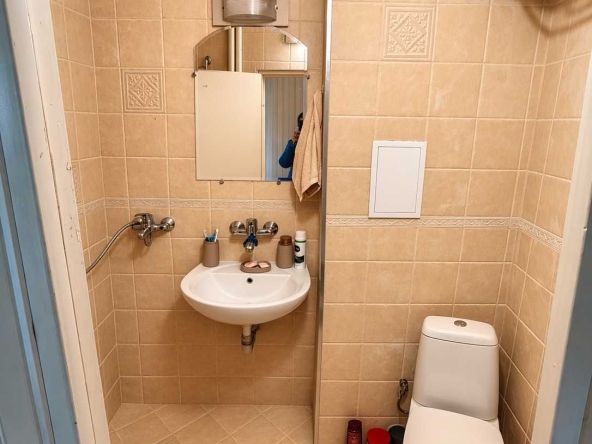 Дава се под наем Двустаен апартамент в Враца, Дъбника - 68 кв.м за 348.84 € - Снимка #1