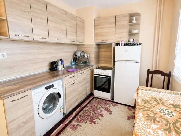 Дава се под наем Двустаен апартамент в София, Обеля 1 - 58 кв.м за 498.27 € - Снимка #1