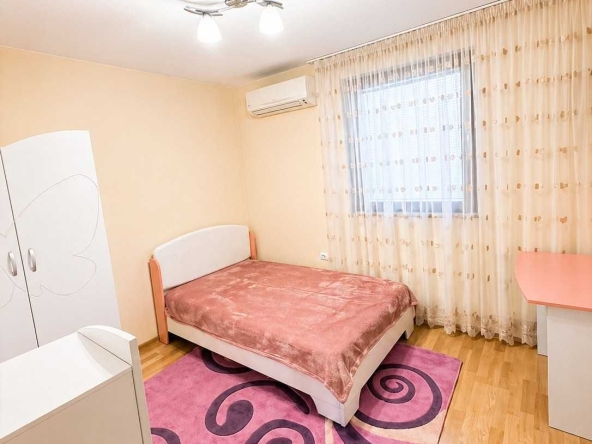 Дава се под наем Тристаен апартамент в Пловдив, Гагарин - 78 кв.м за 548.25 € - Снимка #1
