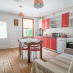 Дава се под наем Едностаен апартамент в Пловдив, Централна гара - 33 кв.м за 153 € - Снимка #1