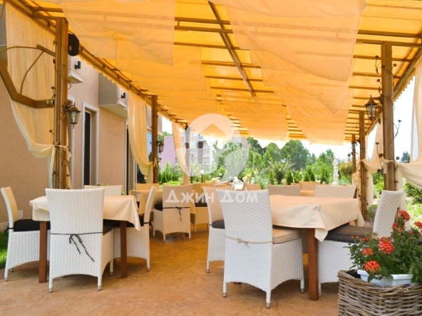 Заведение в к.к. Слънчев бряг - 257 кв.м за 1063 €/кв.м - Снимка #1