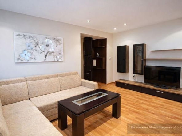 Дава се под наем Тристаен апартамент в Варна, Лятно кино Тракия - 120 кв.м за 747.66 € - Снимка #1