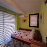 Дава се под наем Тристаен апартамент в Бургас, Център - 72 кв.м за 357 € - Снимка #1