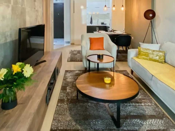 Дава се под наем Двустаен апартамент в Пловдив, Южен - 60 кв.м за 255 € - Снимка #1