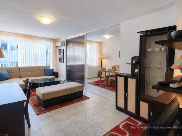 Дава се под наем Тристаен апартамент в Варна, Център - 100 кв.м за 698.19 € - Снимка #1