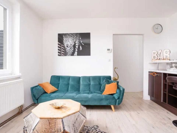 Дава се под наем Двустаен апартамент в Пловдив, Въстанически - 58 кв.м за 209.1 € - Снимка #1