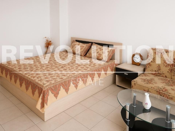 Дава се под наем Двустаен апартамент в Варна, Център - 50 кв.м за 325 € - Снимка #1