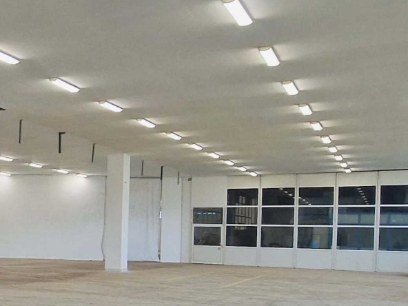 Дава се под наем Склад в с. Церово, Област София-област - 303 кв.м за 790 € - Снимка #1