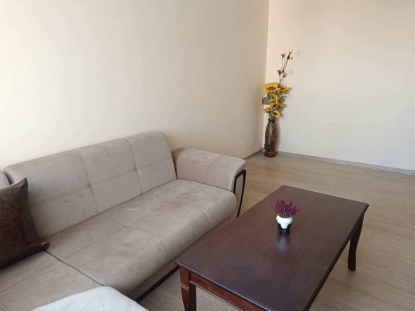 Дава се под наем Двустаен апартамент в Пловдив, Кършияка - 65 кв.м за 433.5 € - Снимка #1