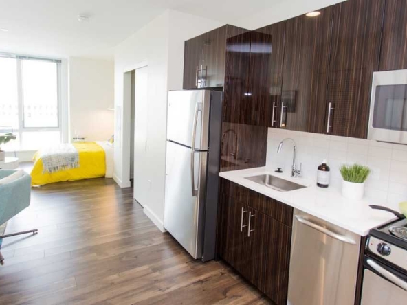 Дава се под наем Едностаен апартамент в Пловдив, Прослав - 45 кв.м за 158.1 € - Снимка #1