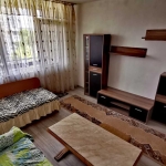 Дава се под наем Двустаен апартамент в Бургас, Славейков - 67 кв.м за 102 € - Снимка #1