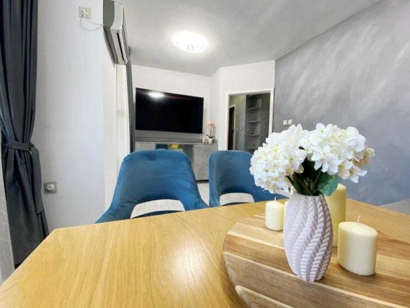 Дава се под наем Двустаен апартамент в Пловдив, Мараша - 75 кв.м за 459 € - Снимка #1