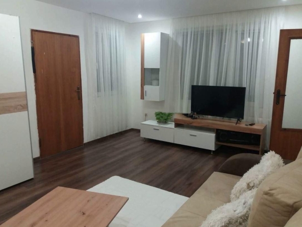 Дава се под наем Двустаен апартамент в Варна, Аспарухово - 55 кв.м за 409 € - Снимка #1