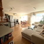 Дава се под наем Тристаен апартамент в Варна, Център - 100 кв.м за 548.25 € - Снимка #1