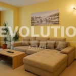 Дава се под наем Двустаен апартамент в к.к. Златни пясъци - 80 кв.м за 498.27 € - Снимка #1