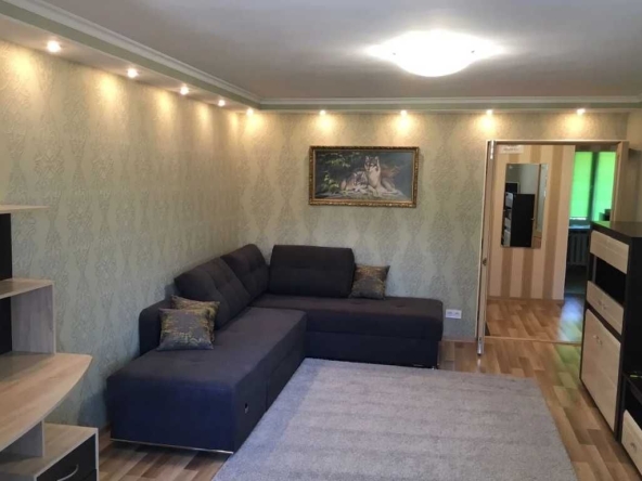 Дава се под наем Двустаен апартамент в Пловдив, Южен - 65 кв.м за 280.5 € - Снимка #1