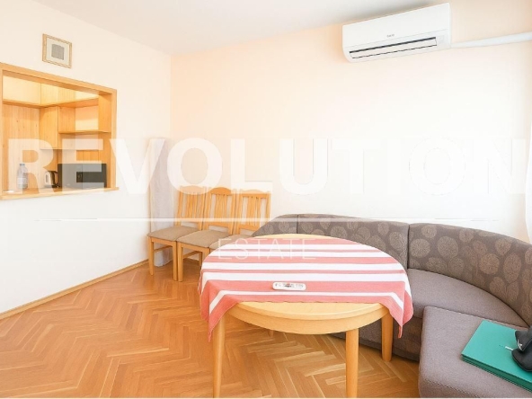 Дава се под наем Двустаен апартамент в Варна, Трошево - 45 кв.м за 250 € - Снимка #1