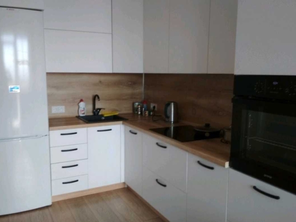 Дава се под наем Двустаен апартамент в Пловдив, Въстанически - 60 кв.м за 270.3 € - Снимка #1