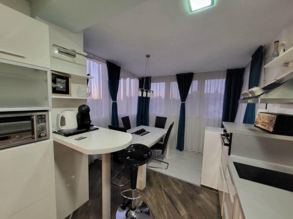 Дава се под наем Тристаен апартамент в Бургас, Възраждане - 95 кв.м за 510 € - Снимка #1