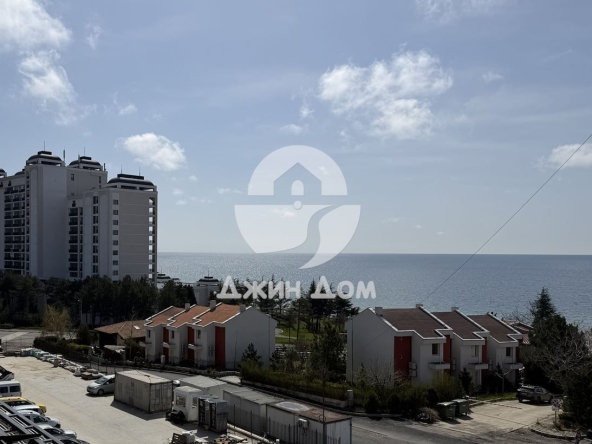 Двустаен апартамент в к.к. Слънчев бряг - 64 кв.м за 1712 €/кв.м - Снимка #1