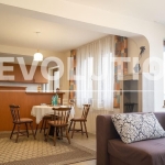 Дава се под наем Тристаен апартамент в Варна, Колхозен пазар - 85 кв.м за 500 € - Снимка #1