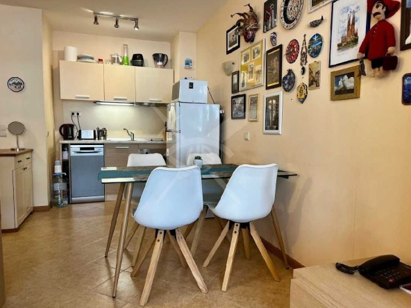 Двустаен апартамент в к.к. Слънчев бряг - 50 кв.м за 1460 €/кв.м - Снимка #1