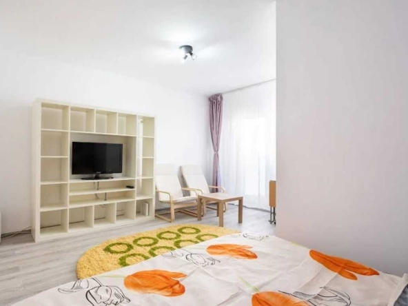 Дава се под наем Едностаен апартамент в Пловдив, Младежки Хълм - 26 кв.м за 112.2 € - Снимка #1