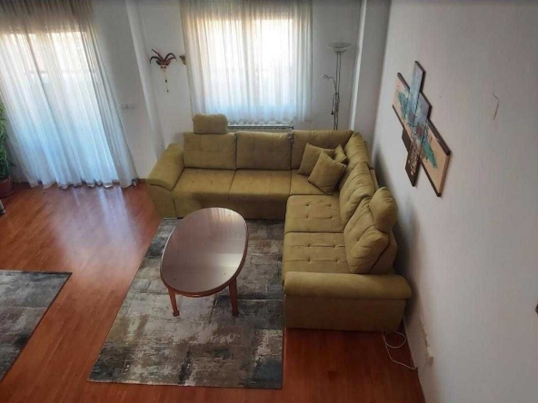 Дава се под наем Тристаен апартамент в София, Дружба 2 - 100 кв.м за 663 € - Снимка #1