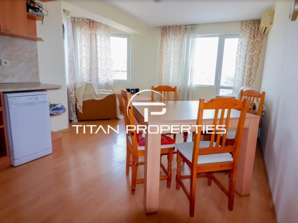 Дава се под наем Двустаен апартамент в Варна, Център - 74 кв.м за 300 € - Снимка #1