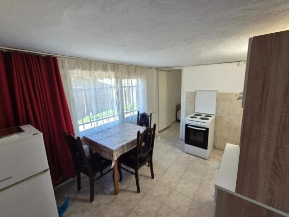 Дава се под наем Двустаен апартамент в Пловдив, Кючук Париж - 45 кв.м за 153 € - Снимка #1