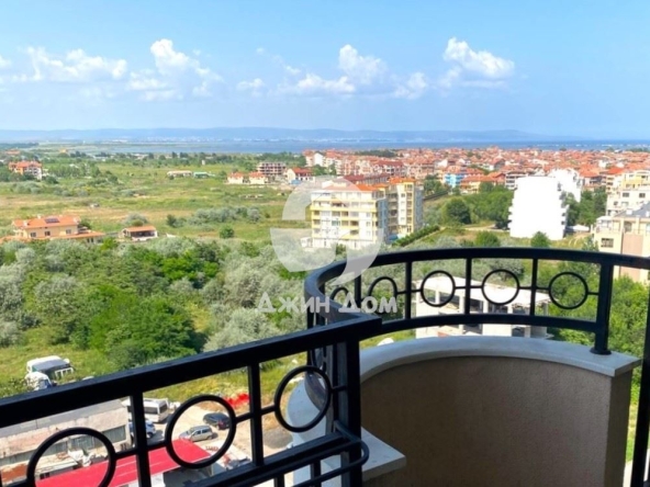 Двустаен апартамент в Поморие - 64 кв.м за 860 €/кв.м - Снимка #1