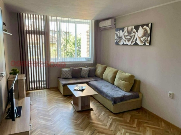 Дава се под наем Тристаен апартамент в Велико Търново, Център - 78 кв.м за 409 € - Снимка #1