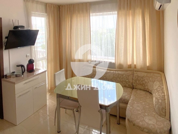 Тристаен апартамент в к.к. Слънчев бряг - 75 кв.м за 1167 €/кв.м - Снимка #1