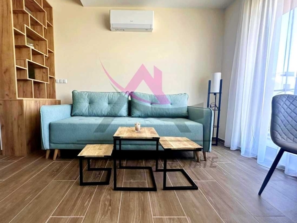 Дава се под наем Двустаен апартамент в Варна, м-т Траката - 55 кв.м за 600 € - Снимка #1