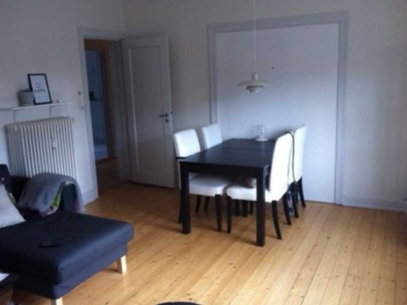 Дава се под наем Двустаен апартамент в Пловдив, Изгрев - 65 кв.м за 229.5 € - Снимка #1