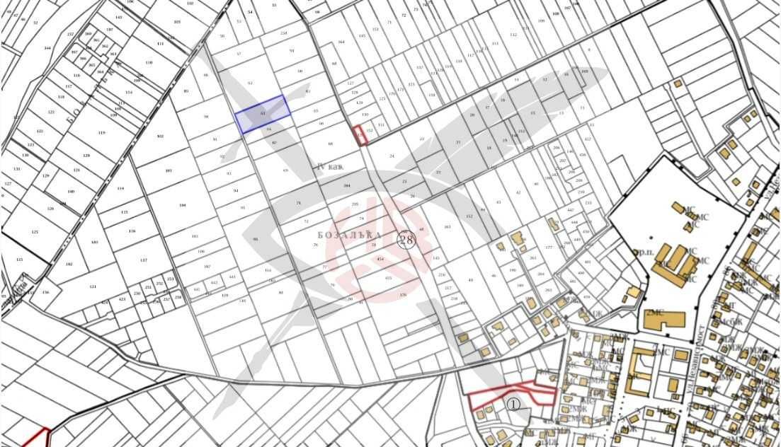 Земеделски имот в с. Брестник, Област Пловдив -  кв.м за 18737 €/дка - Снимка #1